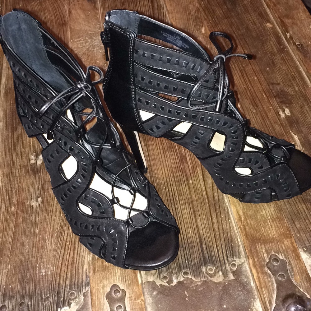 ⚜️NWOT Gianni Bini Shoes, Size 5.5